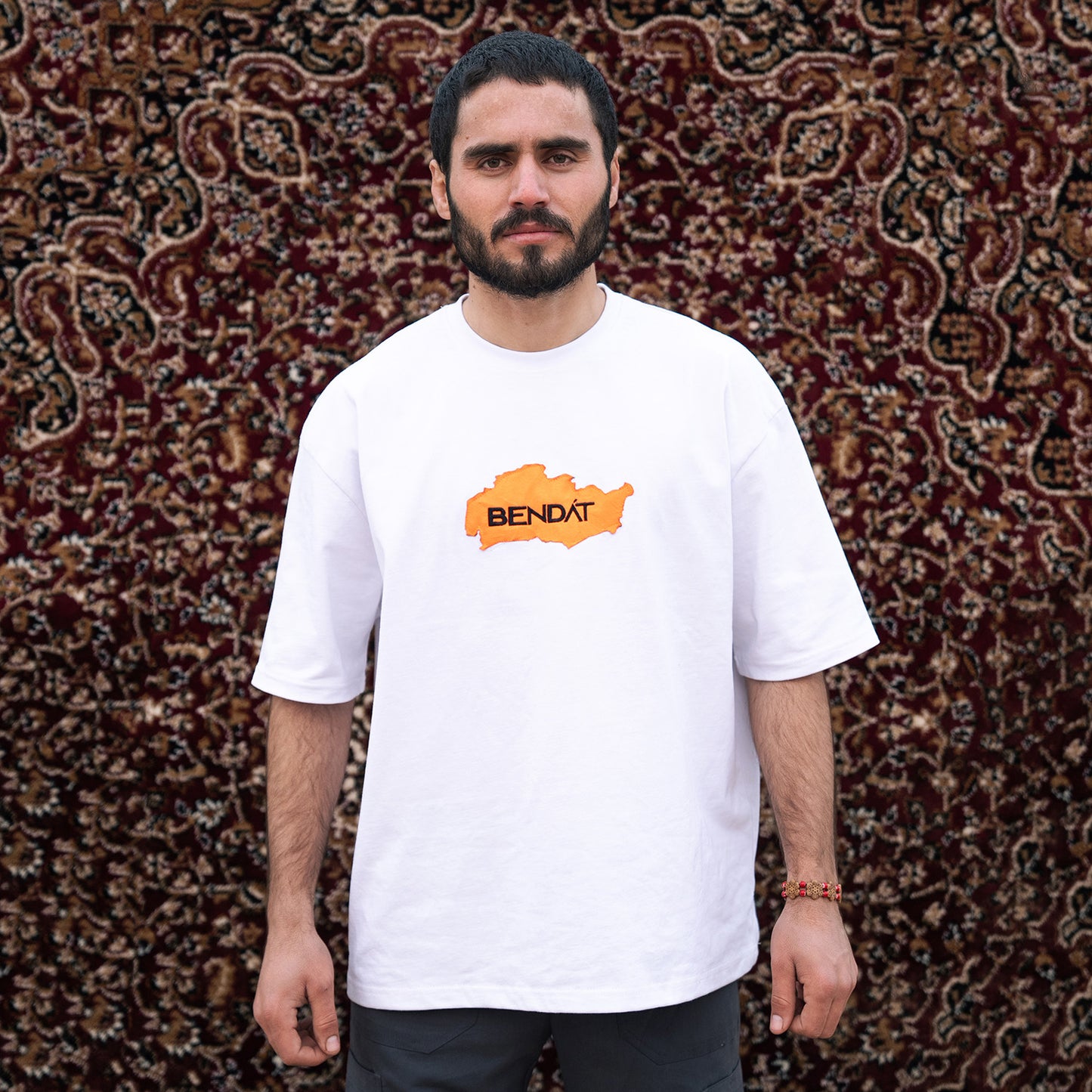 Anārak – White Oversized T-Shirt