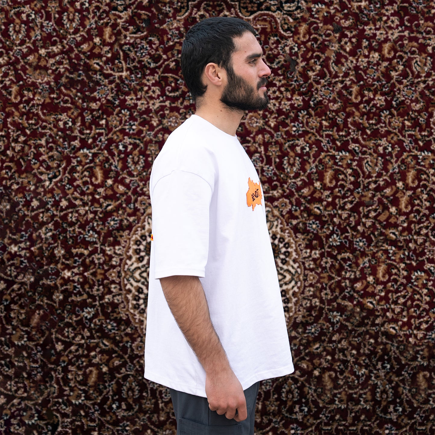 Anārak – White Oversized T-Shirt