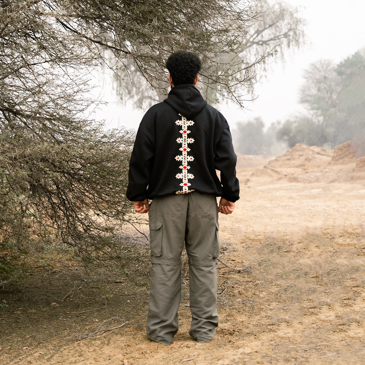 Mo-lum – Black Oversized Hoodie