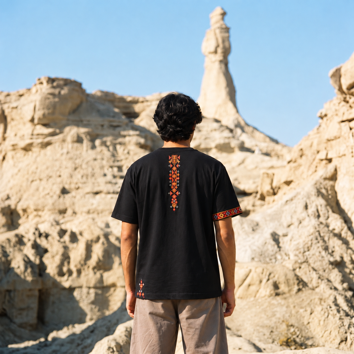 ESTAL - Black Oversized T-Shirt