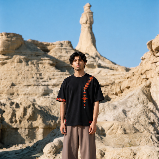 ESTAL - Black Oversized T-Shirt