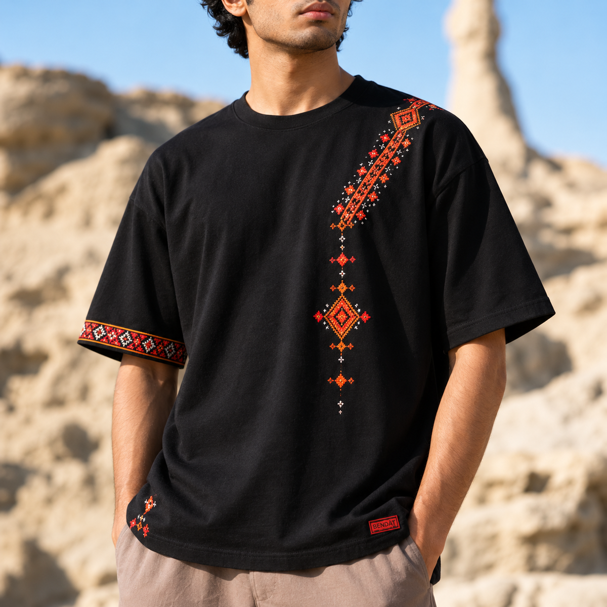 ESTAL - Black Oversized T-Shirt